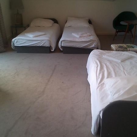 斯克拉斯卡波伦巴威拉乌罗伯罗斯旅馆公寓 外观 照片